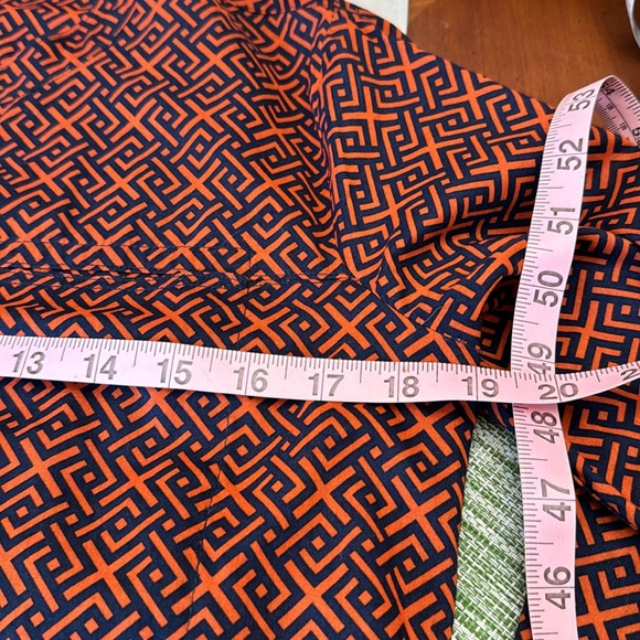 C Wonder Tunic Top XS. NWOT  2 front  pockets, a  front covered buttons placard - Picture 3 of 10